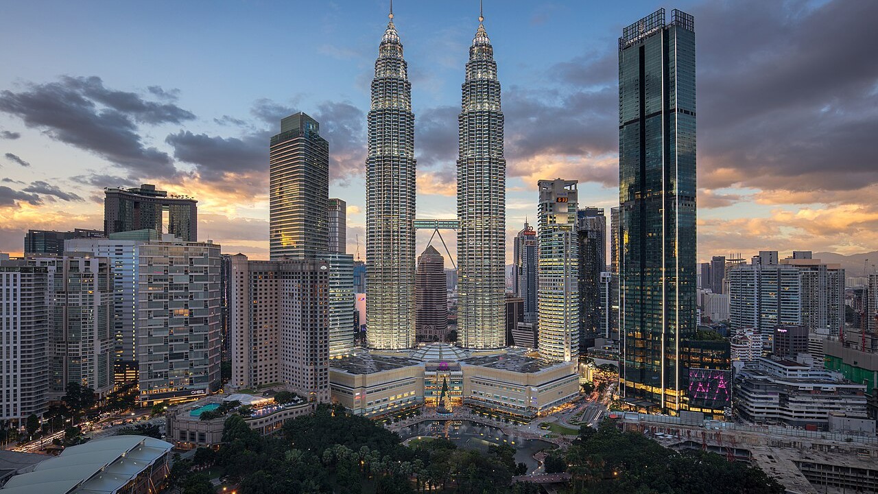 Architectural design details of the Petronas Twin Towers